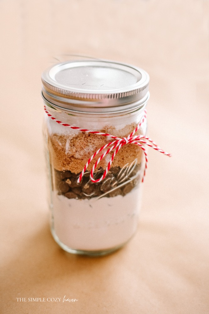 8 Handmade Christmas Gifts Everyone will Love | Christmas Gift Number 4: Cookie Mix in a Jar