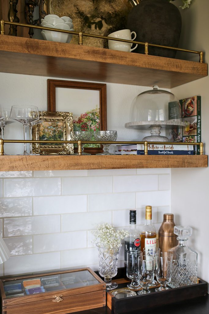 How to Thrift for Home Decor Like a Pro