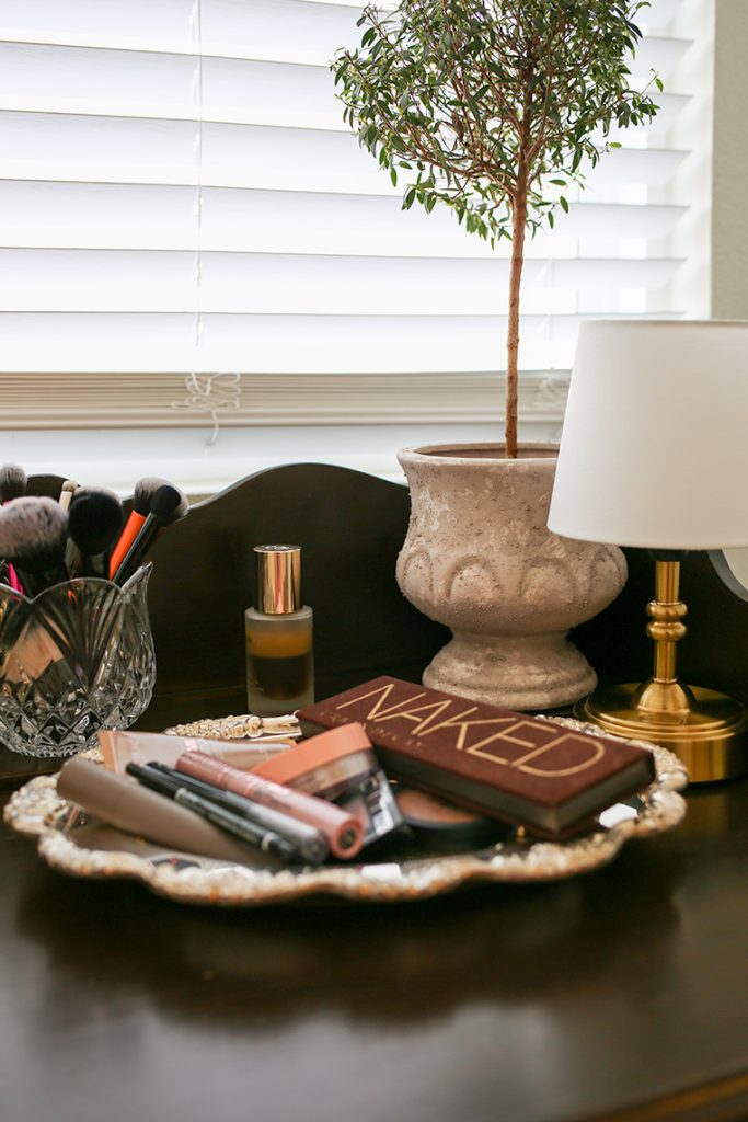 How to Thrift for Home Decor Like a Pro